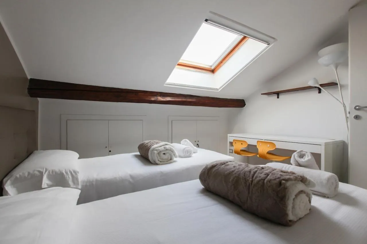 The Cosy Terrace Of Milano- Via Sardegna Apartment 0*, Milan Italy