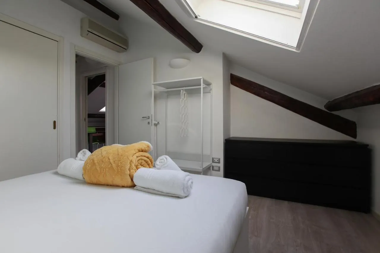The Cosy Terrace Of Milano- Via Sardegna Apartment Milan